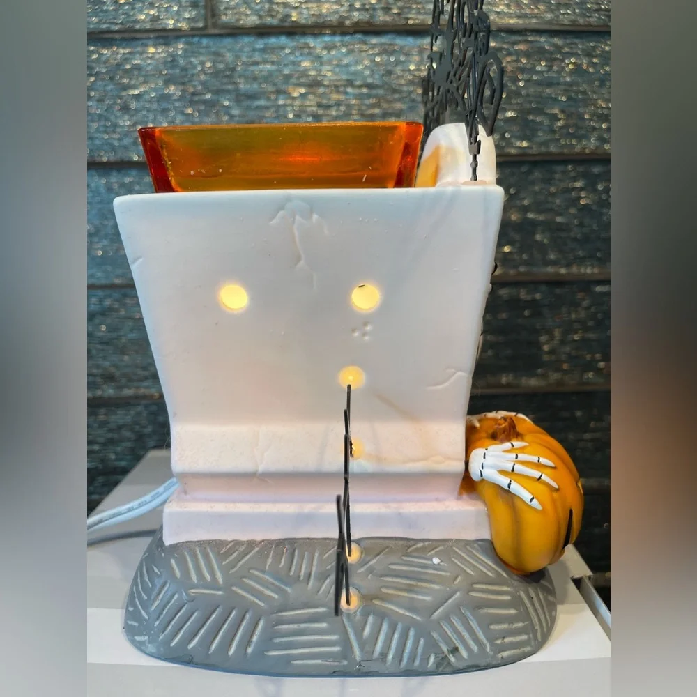 Scentsy Warmer The Nightmare Before Christmas Jack Skellington Halloween Sally